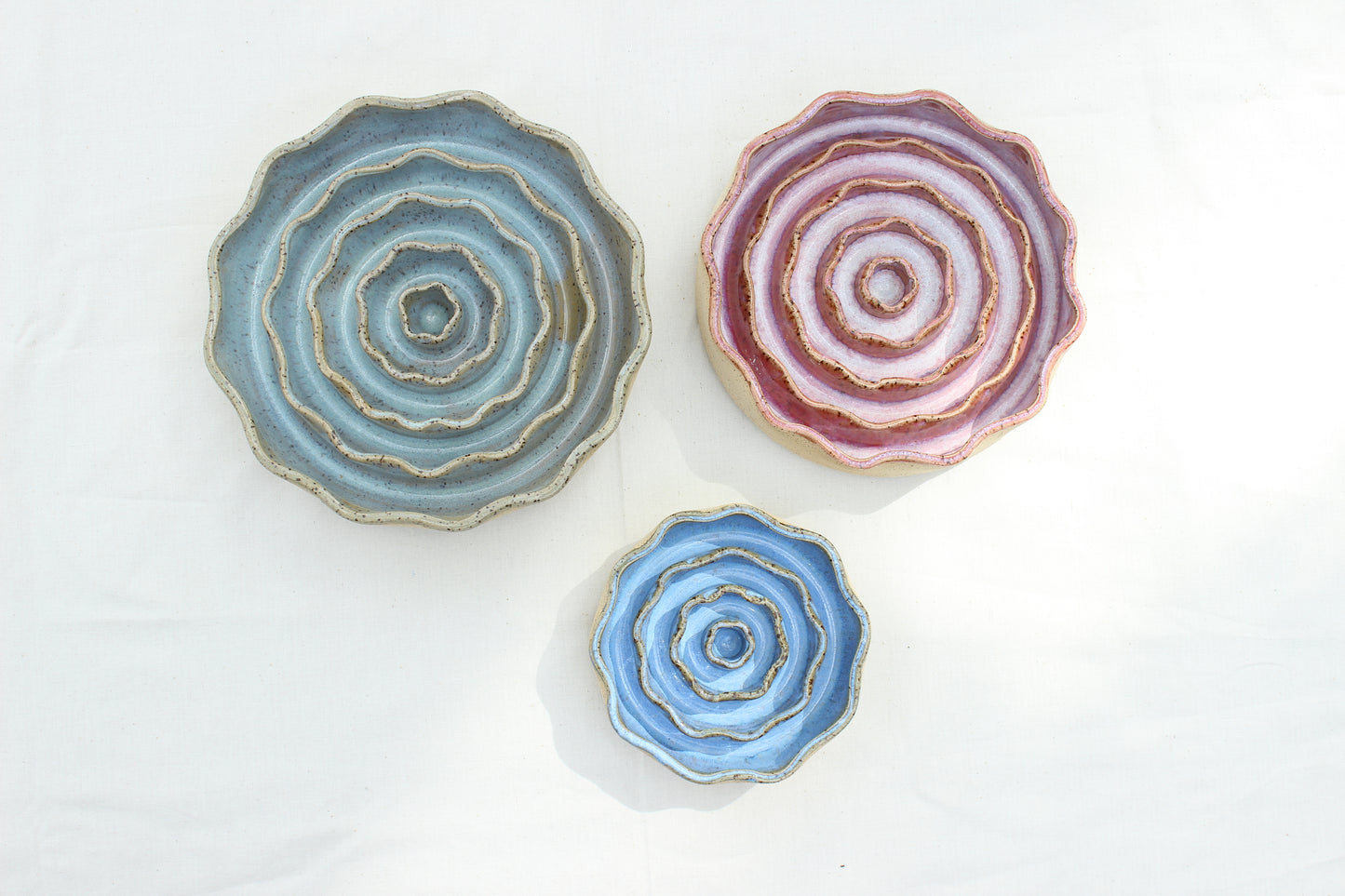*Pre-Order* SMALL Dog & Cat Slow Feed Bowl - Wavy Rim (Custom Color)