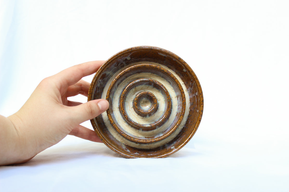 SMALL Smooth-Rim Slow Feeder Bowl - Cinnamon Ripple (1)