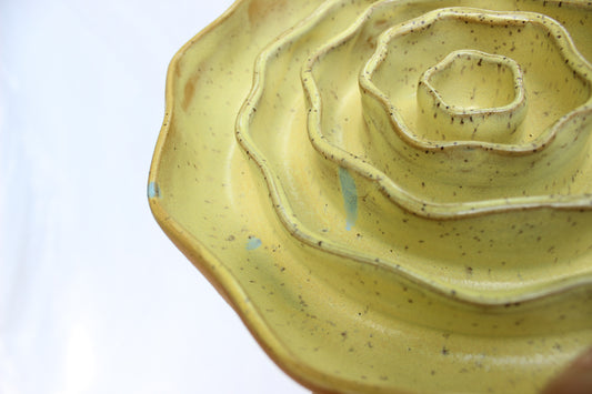 MEDIUM Wavy Slow Feeder Bowl - Butter Yellow (20)