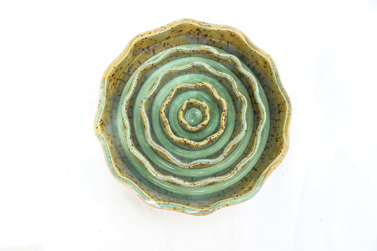 MEDIUM Wavy Slow Feeder Bowl - Soft Green (26)