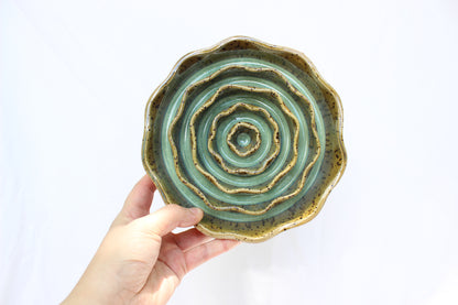 MEDIUM Wavy Slow Feeder Bowl - Soft Green (27)